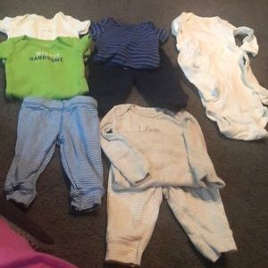 Carters New born clothes
